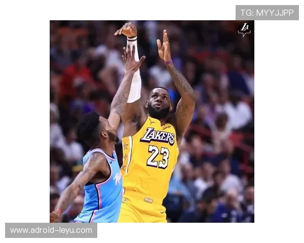 库西无球穿插改变节奏，组织效率仍领跑时代