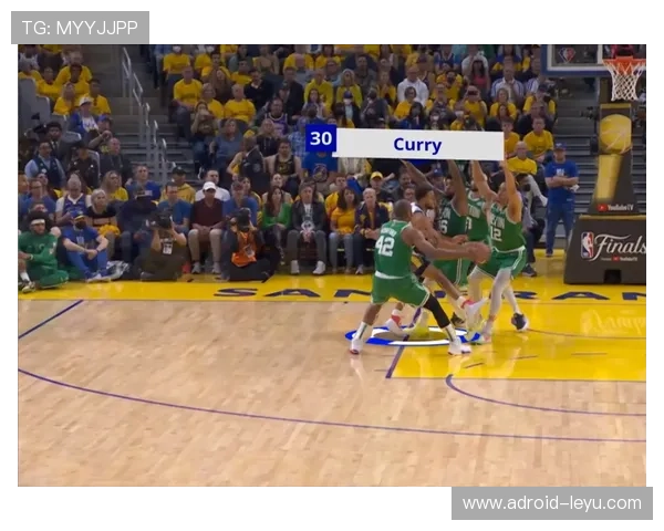 沃尔挡拆牵制库里型后卫，较以往更能拉开外线